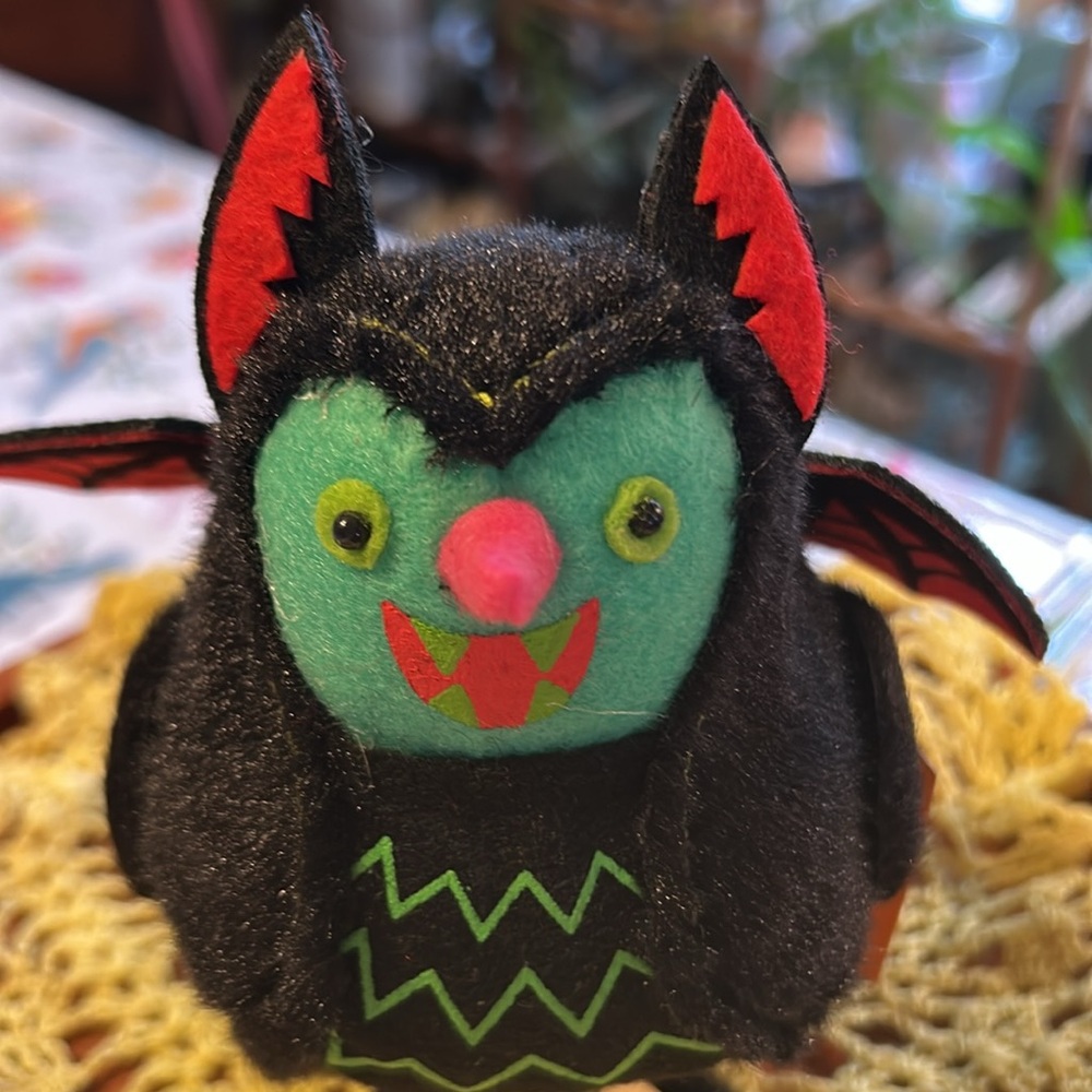 Target Hyde and Eek! 2024 Batrick Felt Faux Fur Material Bird Figure NWT